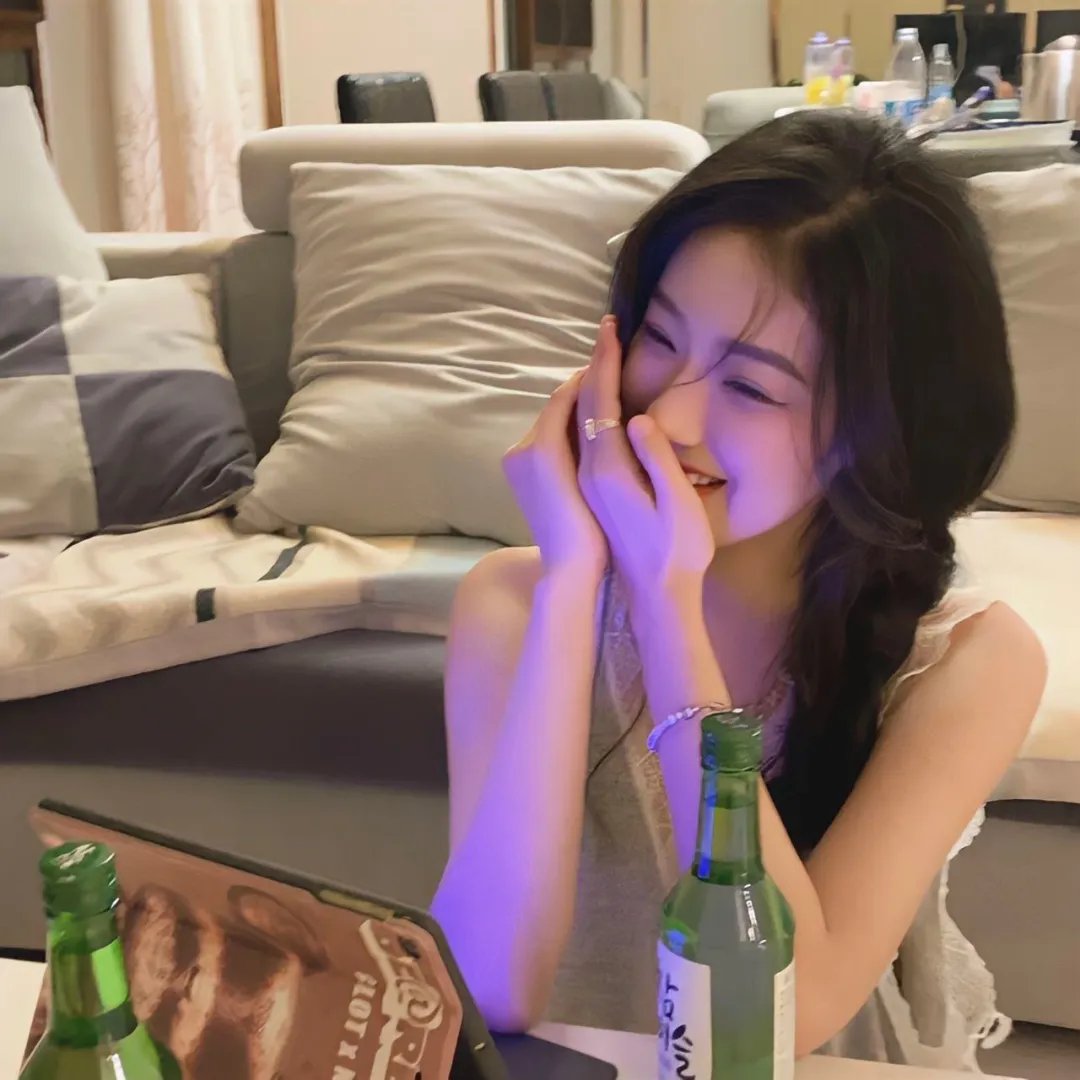 白面包车里的人
